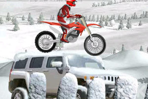《冰山雪地摩托车》游戏画面8