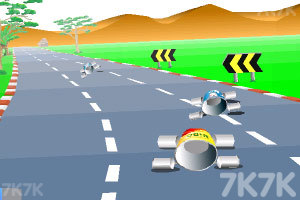 《公路汽车比赛》游戏画面6
