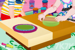 《宝贝的橡皮泥蛋糕》游戏画面3