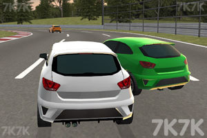 《野外飙车竞赛》游戏画面3