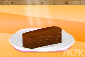 制作长条巧克力蛋糕