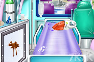 《护士清洁救护车》游戏画面2