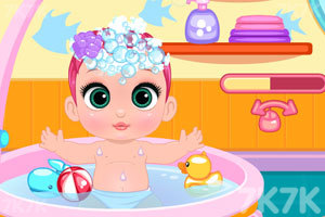 《为小宝宝洗澡》游戏画面3