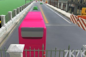 《城市巴士停靠》游戏画面1